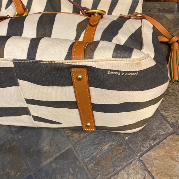Dooney and Bourke zebra canvas bag - Picture 6 of 7